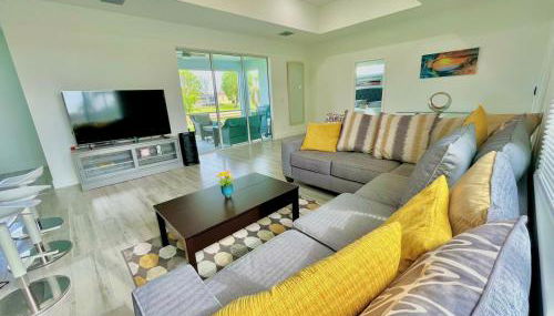 New house with canal view in Cape Coral - Foto 5