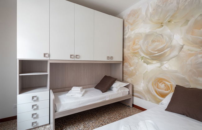 San Polo Canal View Apartments - Photo 46