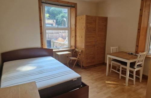 Bright studio apartment Highgate - Photo 2