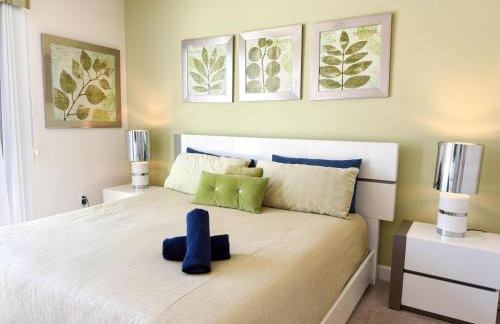 Stylish 3-BR with Private Pool & Conservation View - Foto 22