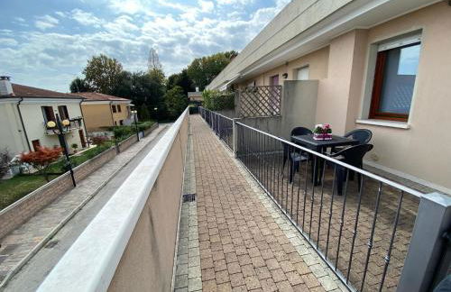 OTB Italia 2 - Alloggio accogliente tra Venezia e Treviso con 2 Terrazze e Posto auto Coperto - Foto 11