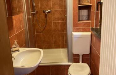 Kleines Haus am Waldrand, Haustiere auf Nachfrage - Foto 16