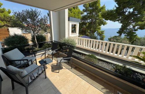 Luxury Beachfront Villa Carlisa - Photo 20