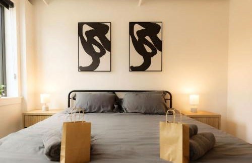 Above The Roots - Sophisticated 1BD Retreat - Photo 7