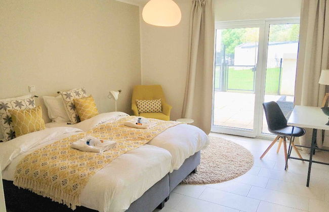 Large Retro Chic Flat 100m2 in City Center - Parking - Foto 3