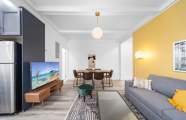 SPACIOUS RENOVATED APARTMENT SLEEPS 12 - Foto 11