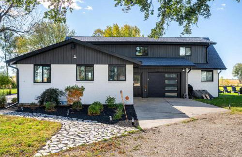 Private 4BR Estate on 11 acres, Game Room, Near Hospitals & Casino - Foto 43