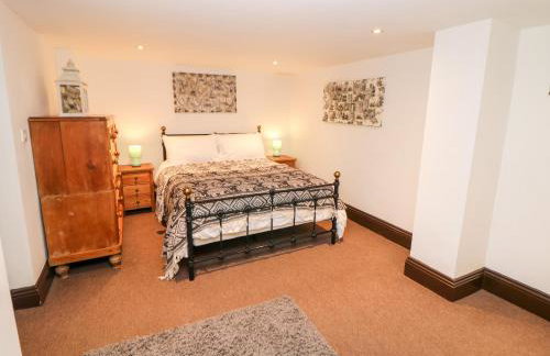 Cambridge Lodge - Photo 29