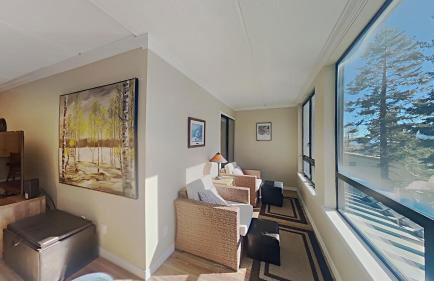 Spacious 3 Bed 3 Bath Condo with Pool - Foto 3