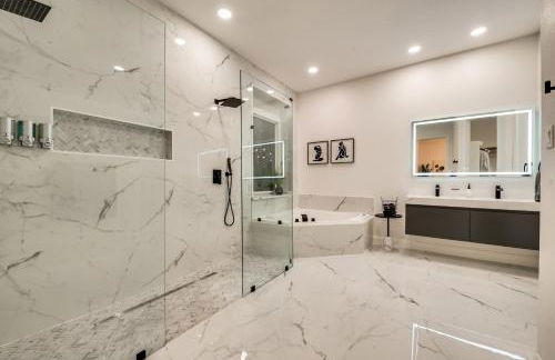 Pool house with hot tub and cinema - Foto 26