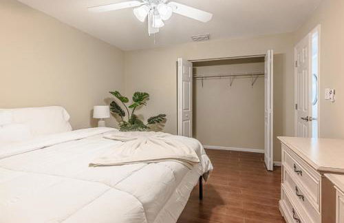 Sunny 1 Br Condo on the Water in St Petersburg, FL - Foto 16