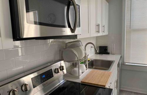 Chic Bungalow Apartment steps from Armature Works & Downtown Riverwalk - Foto 23