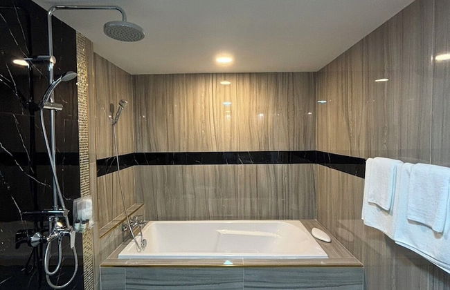 arunsakhon luxury condo - Photo 26