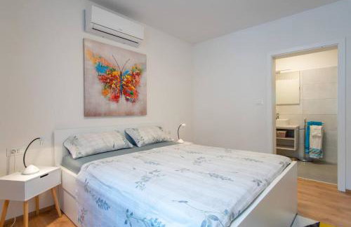 MY DALMATIA - Beach house Festini with private jacuzzi & sea view - Foto 24