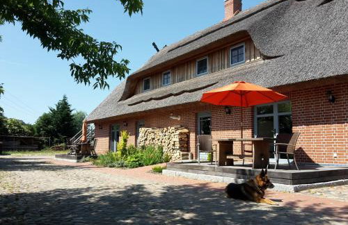 Dreiurtshof - Foto 1