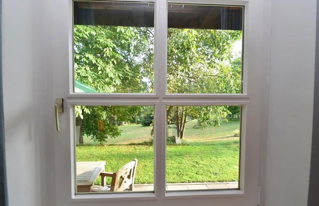 Tranquil Garden Apartment - Photo 32