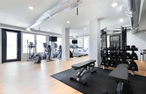 Modern Downtown 2BR 2BA Near Delta Center with Fire Pit BBQ and City Views - Photo 44