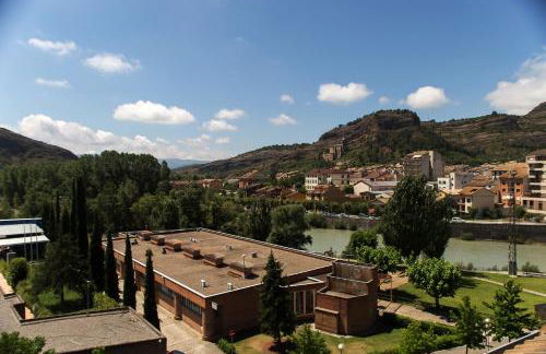Ático con terraza en Graus-Pirineo de Huesca - Foto 12