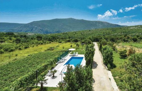 Two-Bedroom Apartment In Ostrvica - Photo 15