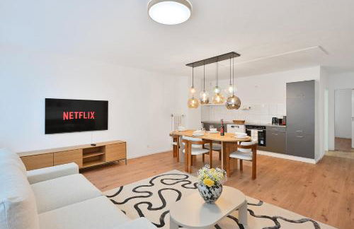 Beautiful Spacious 5 Room Apt in City Center that Sleeps 10 - Foto 44