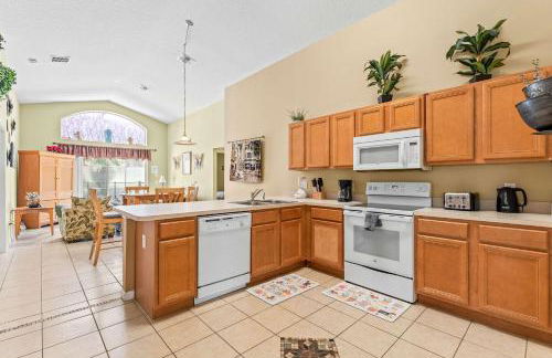 Tropical Oasis on Hypolita - Photo 19