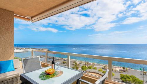 Frontline Beach Apt with Terrace - Foto 1