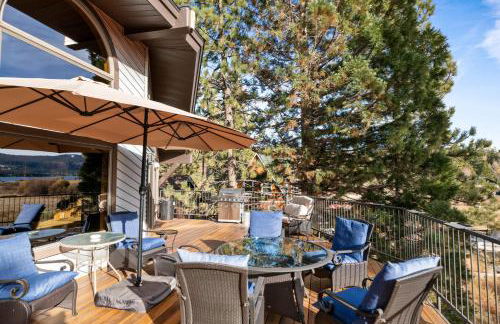 North Shore Lakefront - Spacious Lakefront with Hot Tub, & Game Room - Foto 40