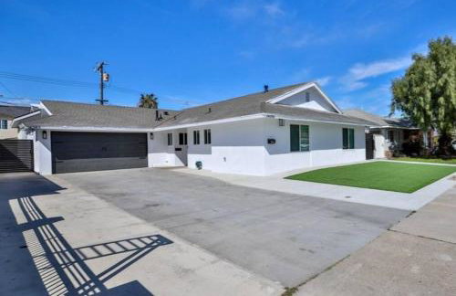 H&H New Built 2023 Hidden Gem Heart of OC 3 Queen Beds - Foto 47