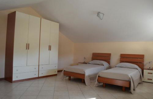 Residence con Piscina Vista Monte Nerone - Foto 11