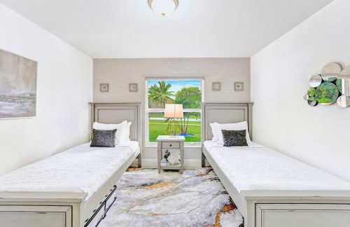 Glamorous Newly Built Pool Home, Tiki Hut, Huge Patio, Air Hockey in Delray Beach Near The Ave! - Foto 23