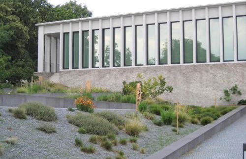 Travel Art Boardinghouse - Photo 24