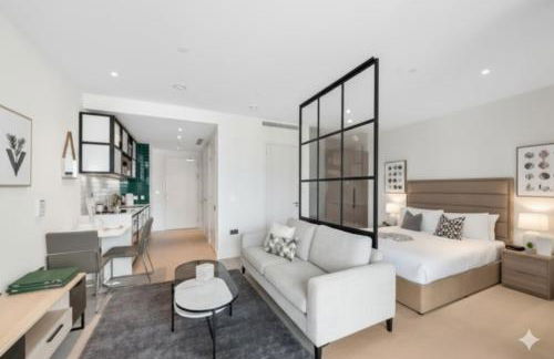 Large Studio Balcony Spa Gym Pool Sauna Roof Bar - Foto 25