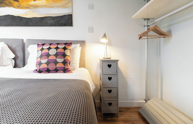 Parsons Pleck-6BD with Swimming Pool - Foto 10