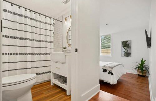 Remodeled Historic 1800s Carriage House, The Castle Garden, Colonial Modern Mansion - Foto 31
