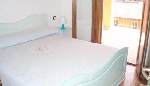 Modern 1 bed Apartment Sleep 3 sea View Only 700mt From sea - Foto 2