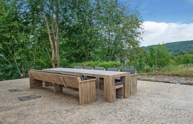 Majestic Villa With Pool and Sauna - Photo 29