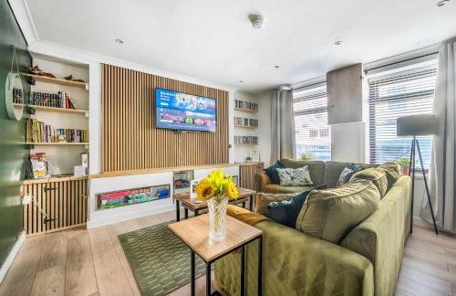 KILEX House contractor-friendly base in Bedlinog village - Foto 1