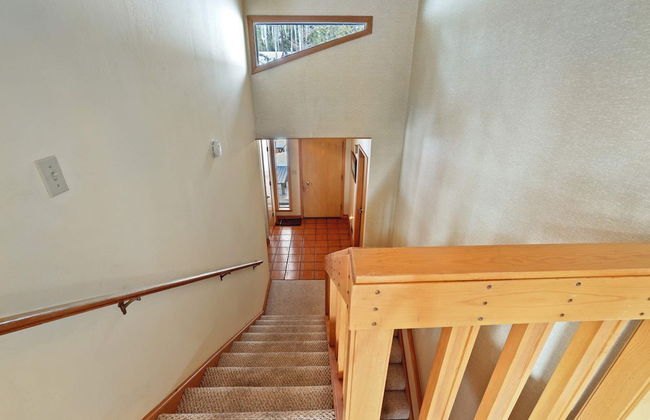 Tahoe Forest Chalet 3BR House w/ Mountain Views - Foto 42