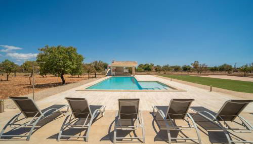 Mireia 2002 with pool and garden by BeBreeze Mallorca - Foto 4, sunbed