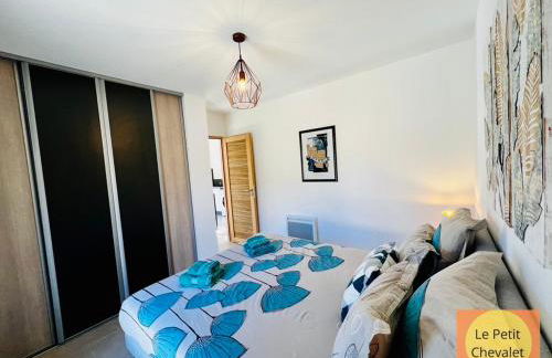 LOGIS DES ROCHES - 2 VILLAS VUE EXCEPTIONNELLE - Le Petit Chevalet, Le Grand Sabouillon - Foto 18