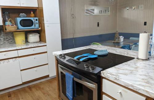 Guppies Lakehouse-Prvt. Lake Acc, Close to Rainier - Foto 22