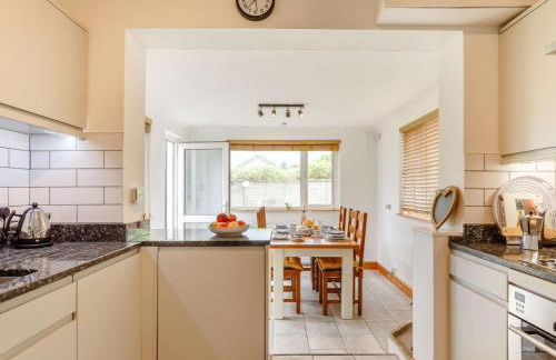 3 Bed in Truro oc-88404 - Photo 5