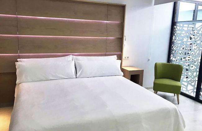 Feelathome Rivero Apartments - Photo 12