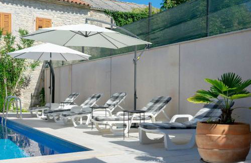 Villa Martin - Countryside Retreat with Pool & Pavilion - Foto 15