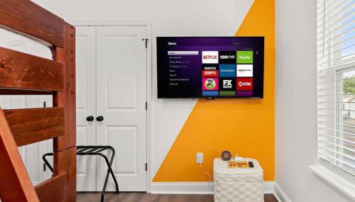 Pool-MovieTheater KING BED & 5 minutes to Alamodome - Foto 5