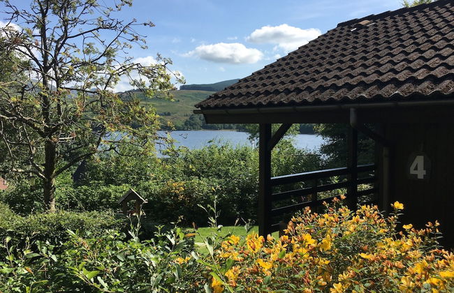 Cosy Modern Nordic Lodge w/ Loch View & Log Burner - Photo 17