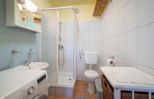 Gorgeous Home In Benkovac - Photo 35