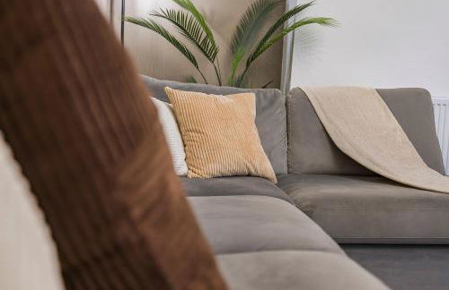 Station Side Sanctuary - 2BR Central Brighton Stay - Foto 31