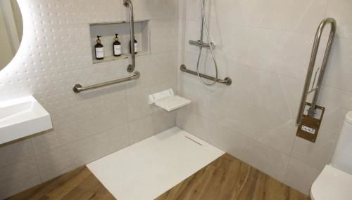 Ruzafa Alegria - Photo 2, Shower