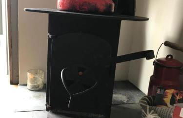 1 Bed Shepherds Hut - Sleeps 2 -wood Fired Hot Tub - Foto 15